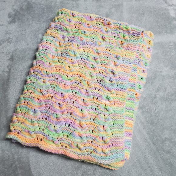 Hand Crocheted Shell Afghan Throw Chair Blanket Pastel Small Baby 43 x 36 - Picture 13 of 16